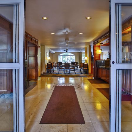 Holiday Inn Express Mackinaw City By Ihg Exterior foto